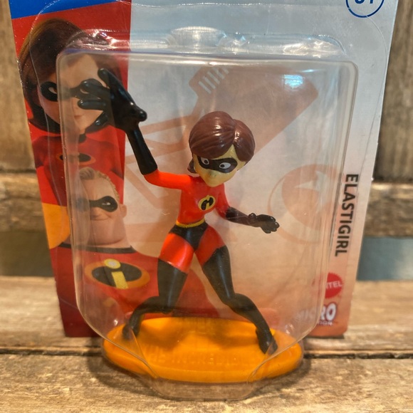 The Incredibles Micro Collection Set of 5, Mr. Incredible Elastigirl Violet Dash - Picture 9 of 15